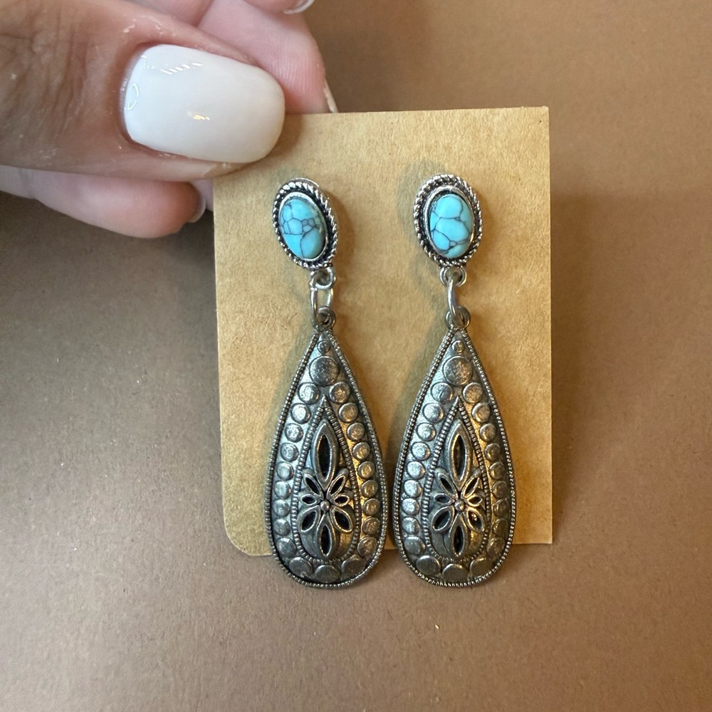 🩵BUNDLE AND SAVE 🩵(3/$16) Turquoise Stone Silver-Tone Teardrop Dangle Earrings